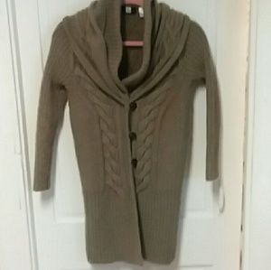 NW GORGEOUS KNITTED  tan toned sweater 🌹🌹🌹